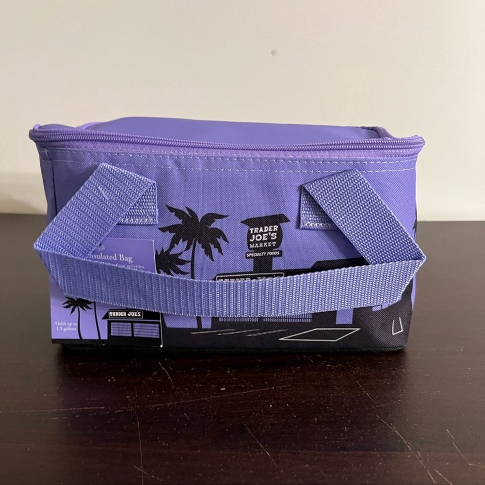 Trader joe’s Valentine’s Day insulated tote